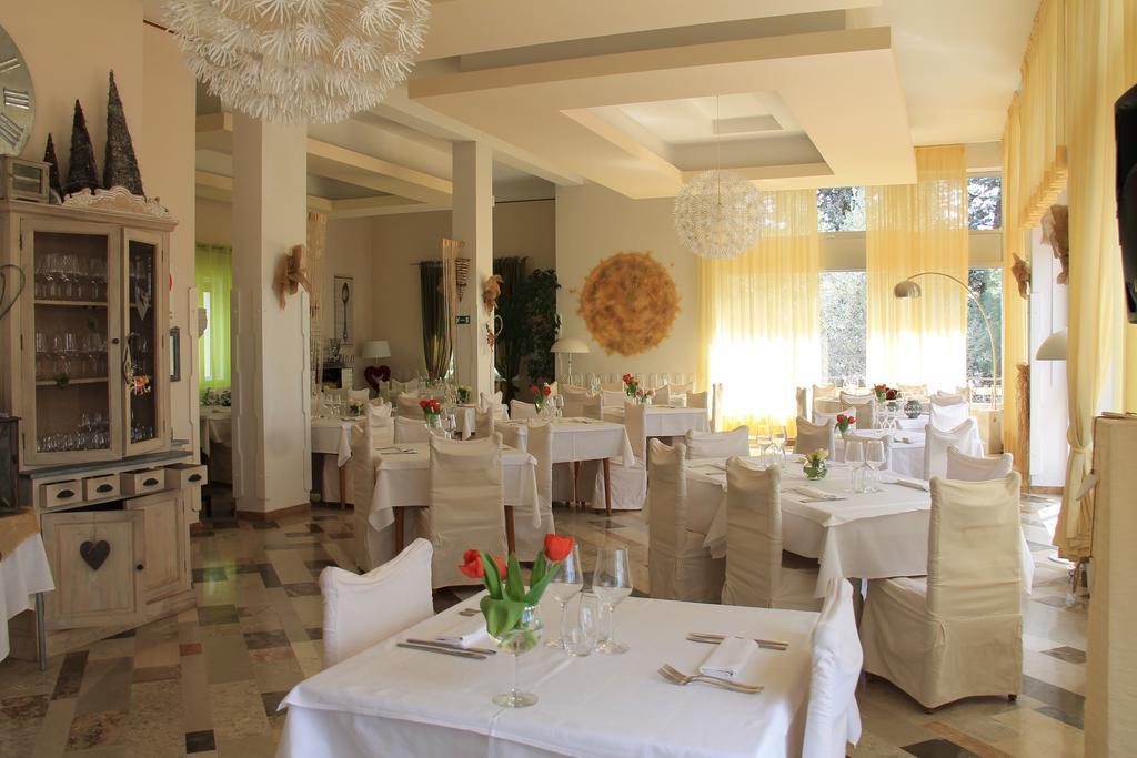 Hotel Ristorante Sole Múggia Zewnętrze zdjęcie